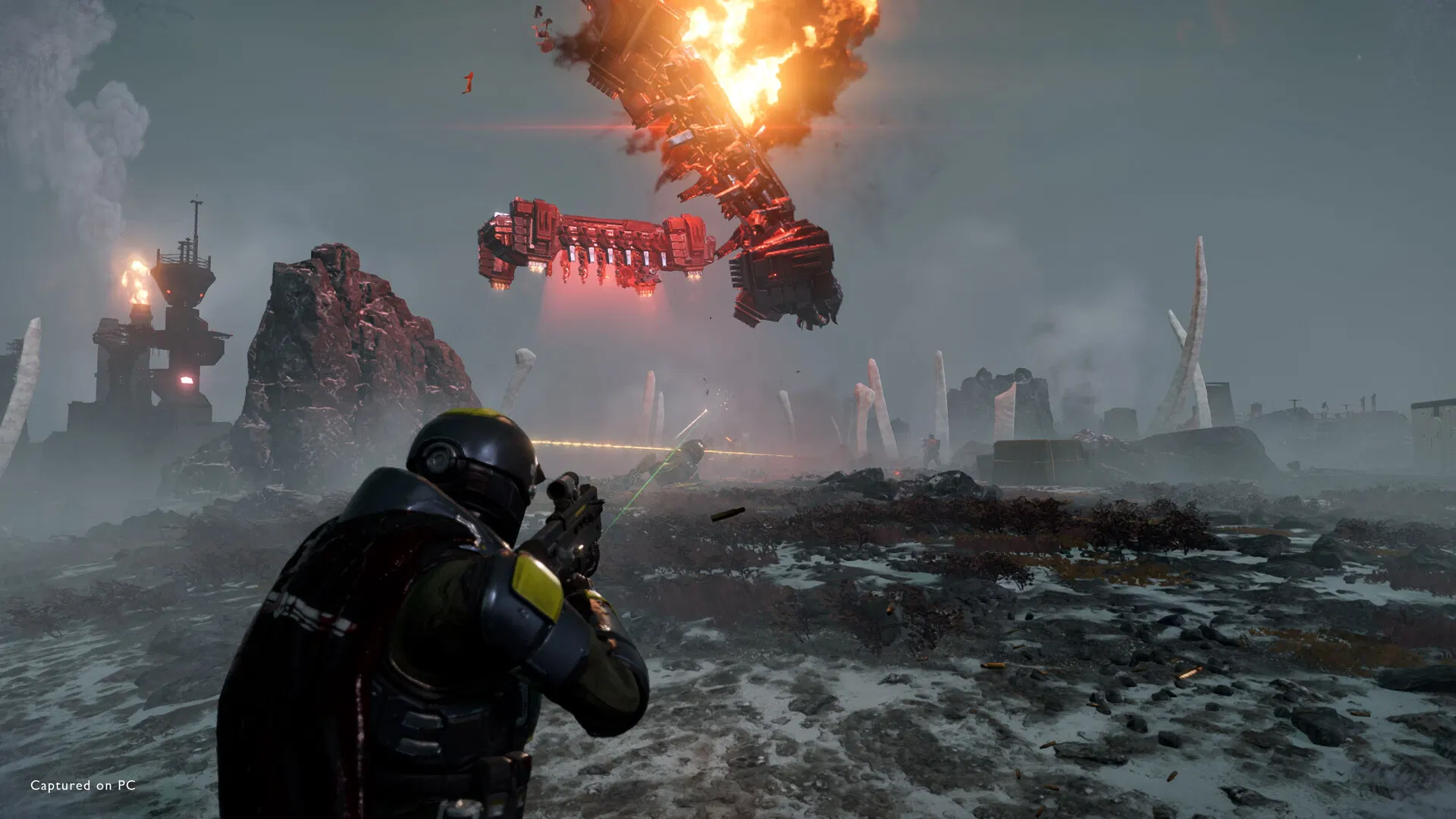 Helldivers 2 sở hữu đồ họa ấn tượng, cải tiến đáng kể so với phiên bản đầu tiên